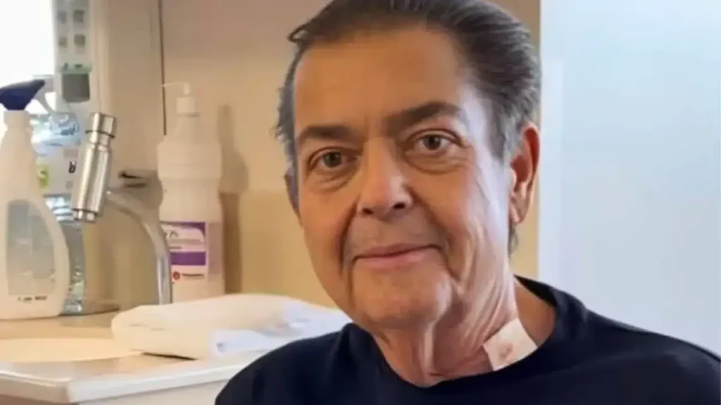 Faustão deixa de andar e esposa atualiza estado de saúde Faustão deixa de andar e esposa atualiza estado de saúde